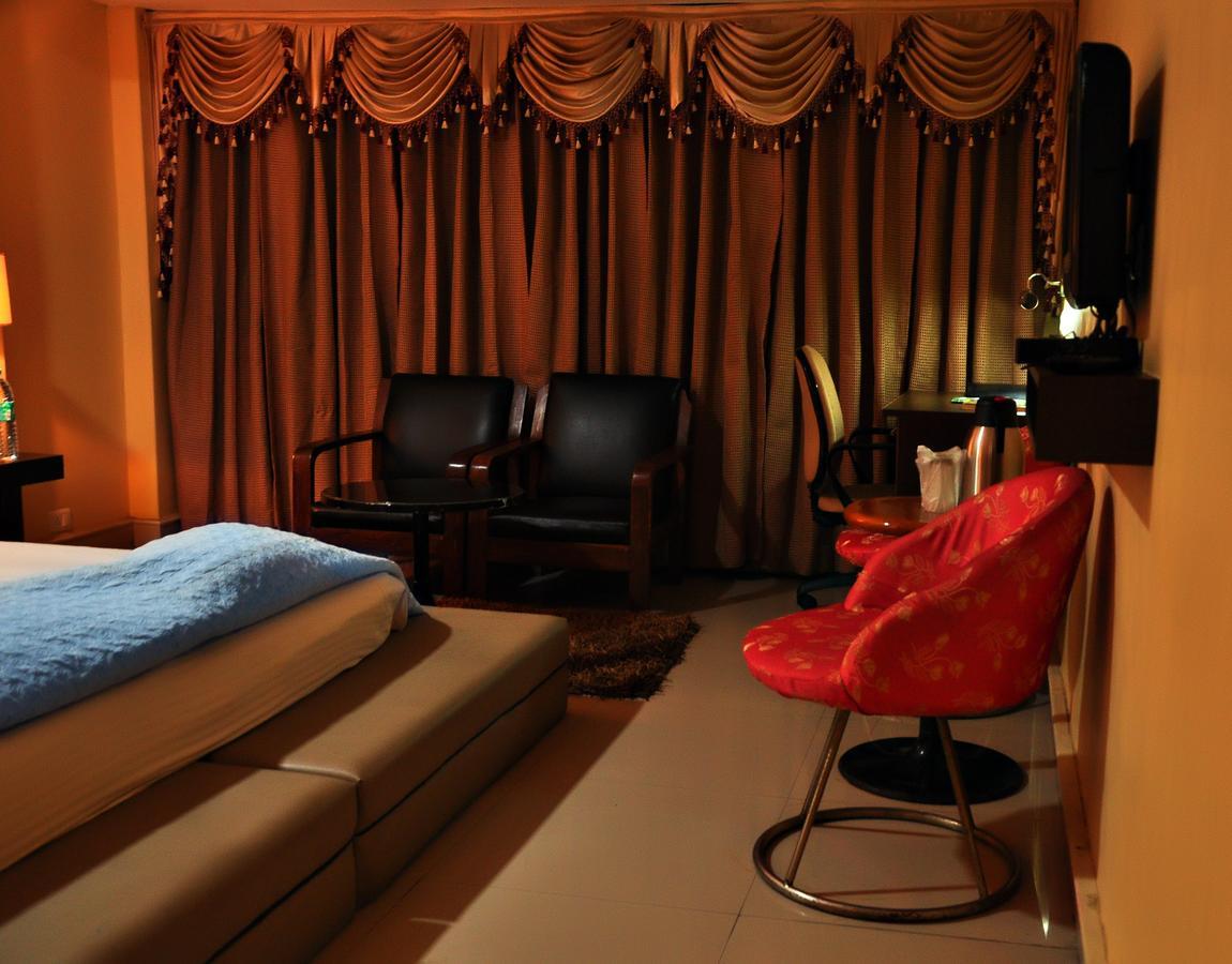 Hotel Unite Pathankot Ngoại thất bức ảnh