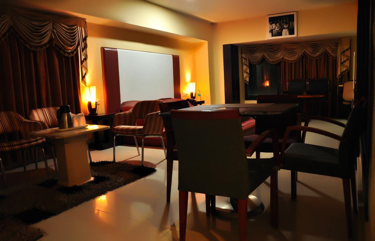 Hotel Unite Pathankot Ngoại thất bức ảnh