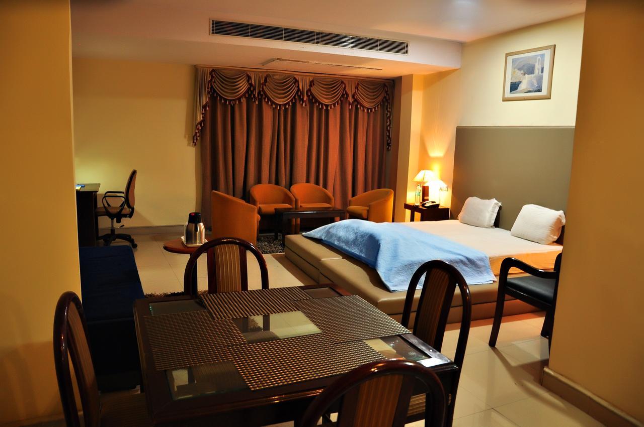 Hotel Unite Pathankot Ngoại thất bức ảnh