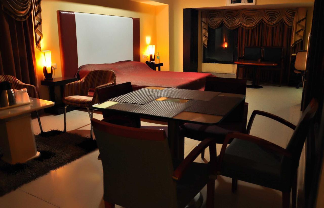 Hotel Unite Pathankot Ngoại thất bức ảnh